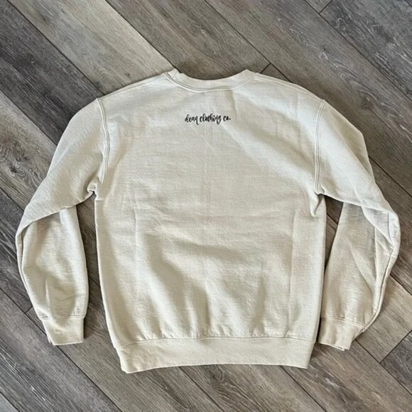 Gildan Cream and Orange Basketball Graphio Crewneck Sweater - Picture 5 of 5